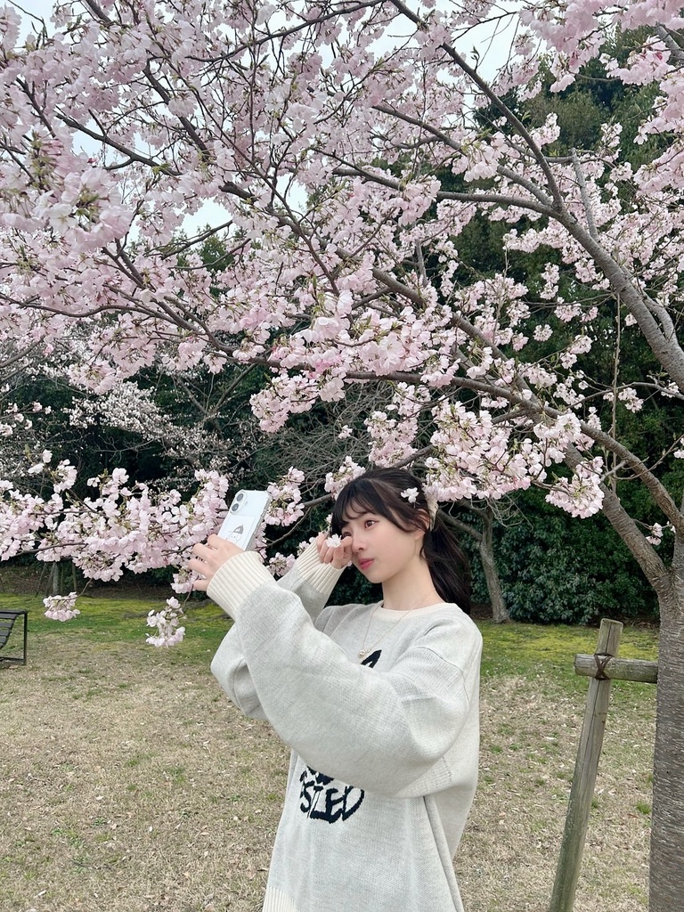 https://s.cheerz.fan/posts/157118/e756da82a9f0612fb95c413b505100e0.jpg