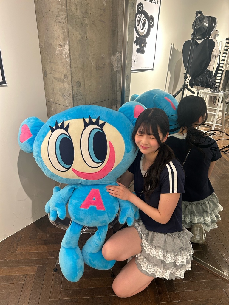 https://s.cheerz.fan/posts/182071/24bd2776f7efdff2ea032b2673155f33.jpg