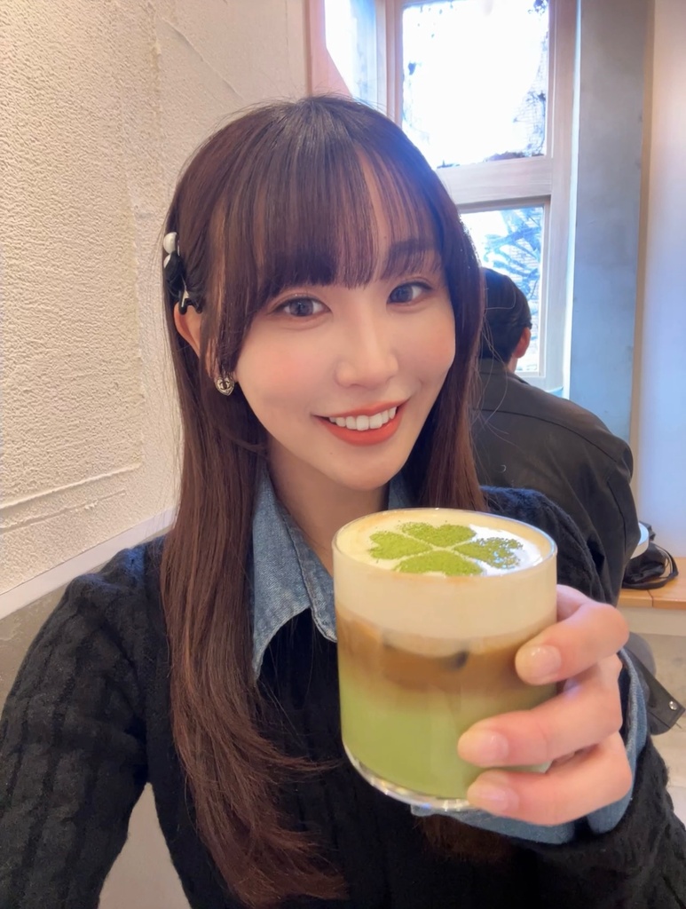 https://s.cheerz.fan/posts/187549/d5f493588692c5e6983201414f8c52ff.jpg