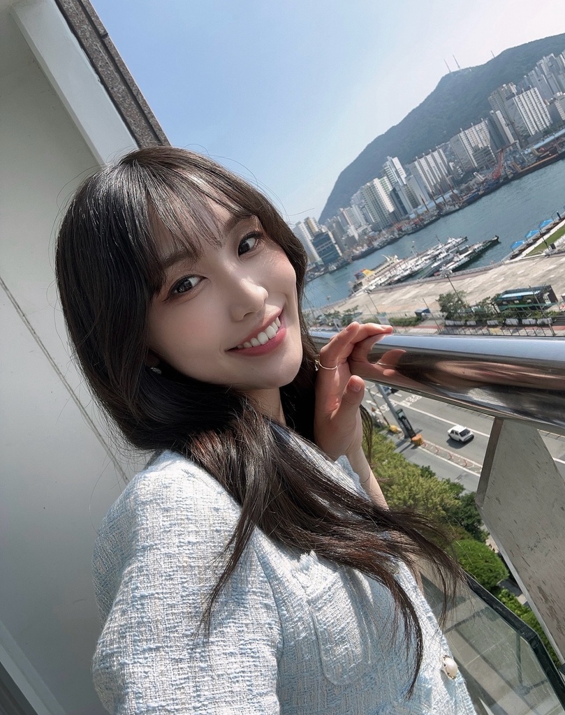 https://s.cheerz.fan/posts/188333/738ad0b93ac7b20eb41d31471358c7a3.jpg