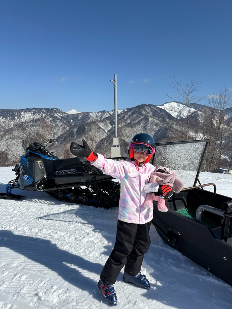 4d06e8fbc8a80120fa23f4984f6f4df8